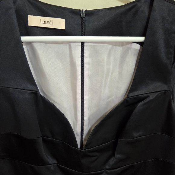 Laurel Black Sheath Midi Dress with Sweetheart Neckline Size Small - Picture 3 of 5